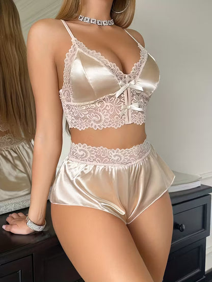 Pyjama d'Été Deux Pièces Dentelle - Short et Soutien-gorge Chic