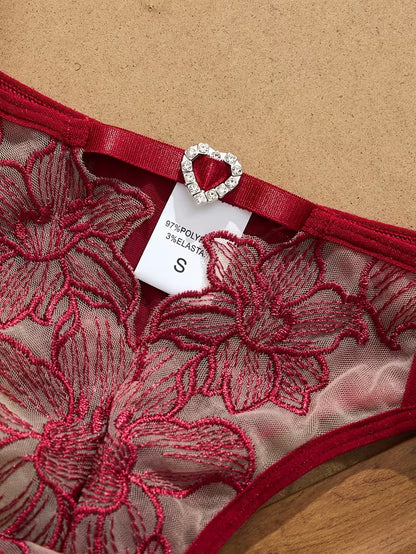 Ensemble de Lingerie Sexy Rouge Vin – Soutien-gorge et String Brodés