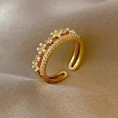 Ensemble de 5 Bagues Élégantes Fleurs et Géométrie – Cuivre et Zircone