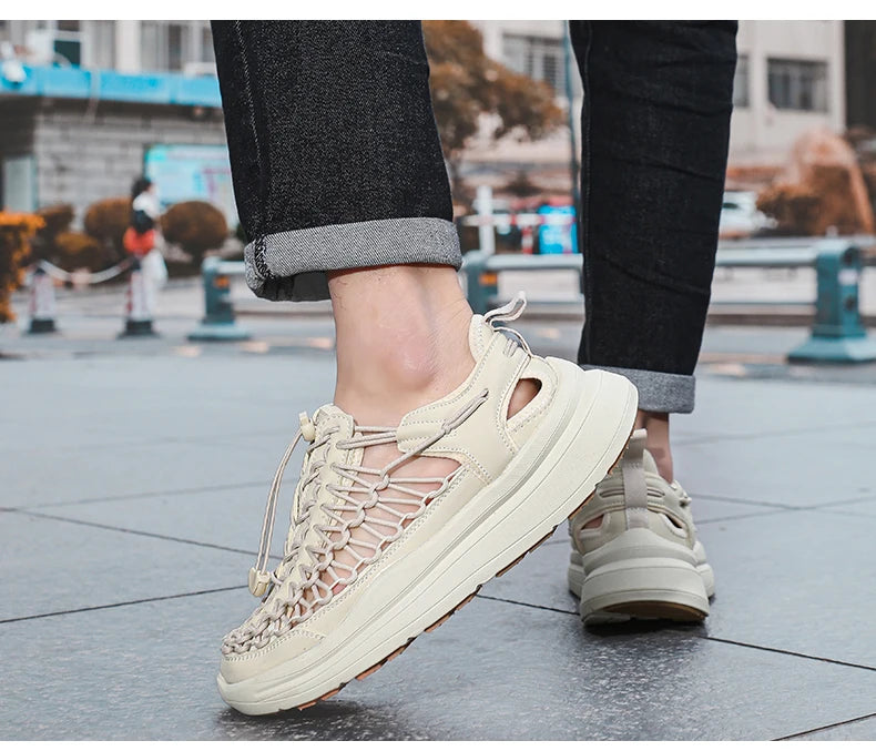 Men's Summer Fashionable Outdoor Sandals Wading Shoes Men's and Women's Beach Shoes These Sandals Are Perfect for The Beach