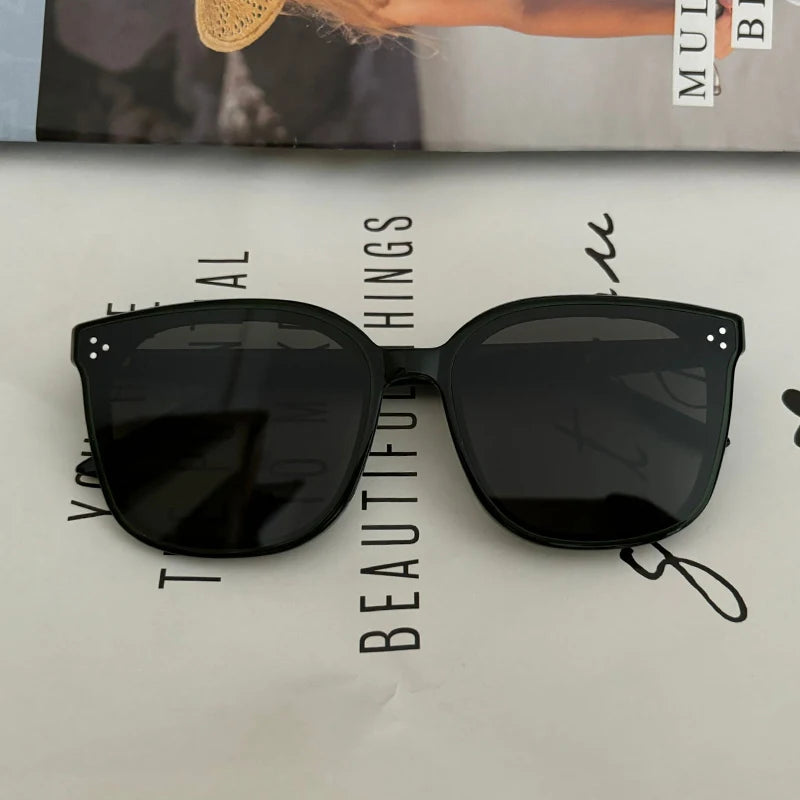 Women's UV Protection Driving Sunglasses — Fashionable Round Frame