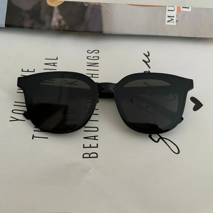 Women's UV Protection Driving Sunglasses — Fashionable Round Frame