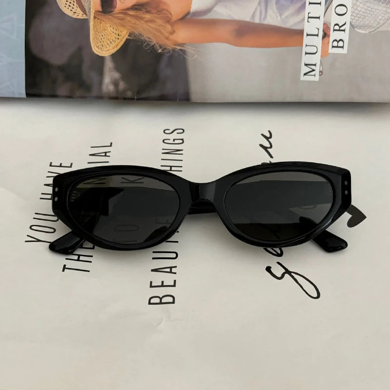 Women's UV Protection Driving Sunglasses — Fashionable Round Frame