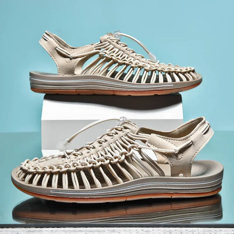 Handwoven Flat Beach Sandals — Breathable Casual Outdoor Sandals for Men & Women