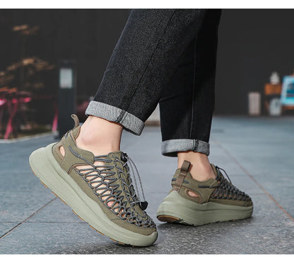 Men's Summer Fashionable Outdoor Sandals Wading Shoes Men's and Women's Beach Shoes These Sandals Are Perfect for The Beach