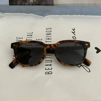 Women's UV Protection Driving Sunglasses — Fashionable Round Frame