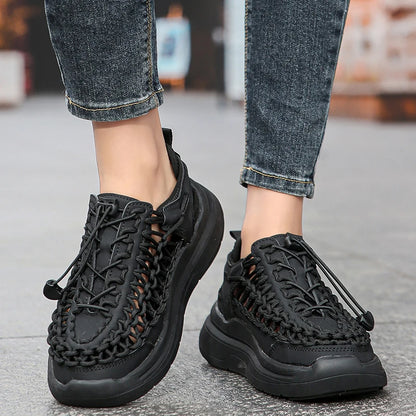 Men's Summer Fashionable Outdoor Sandals Wading Shoes Men's and Women's Beach Shoes These Sandals Are Perfect for The Beach