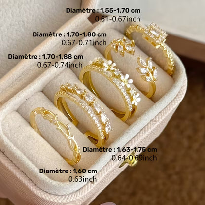 Ensemble de 5 Bagues Élégantes Fleurs et Géométrie – Cuivre et Zircone
